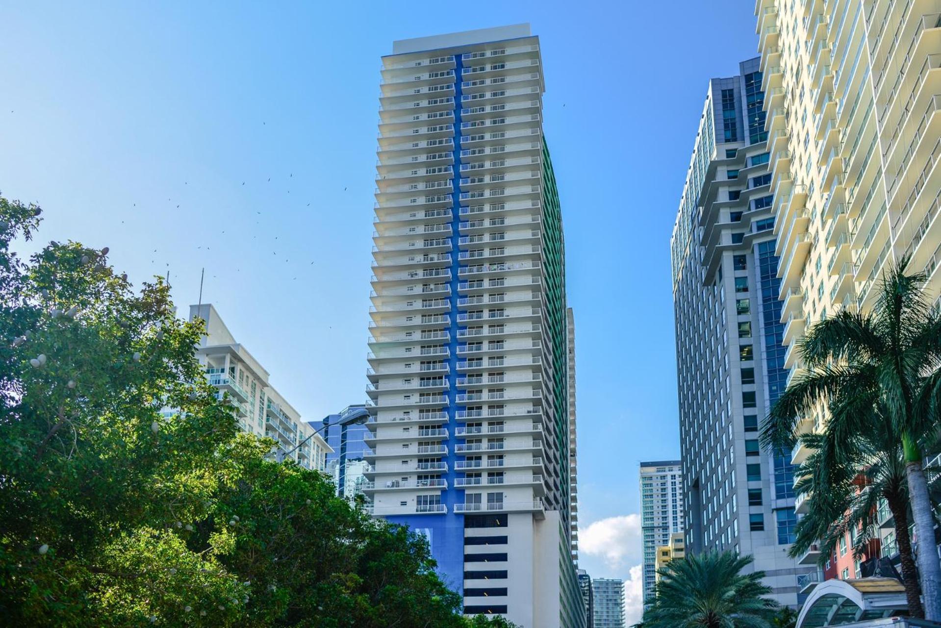 Stylish Brickell With Stunning Views & Premier Amenities