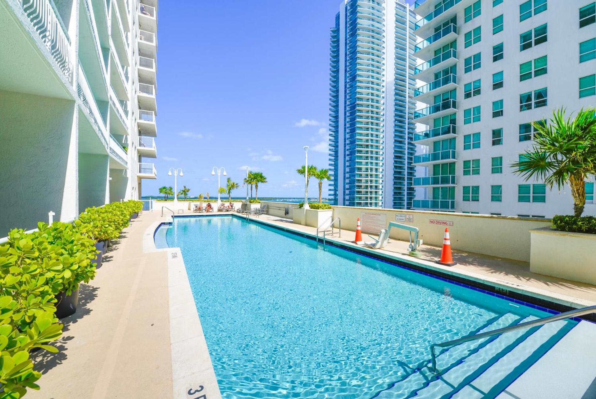 Stylish Brickell With Stunning Views & Premier Amenities Apartment Miami