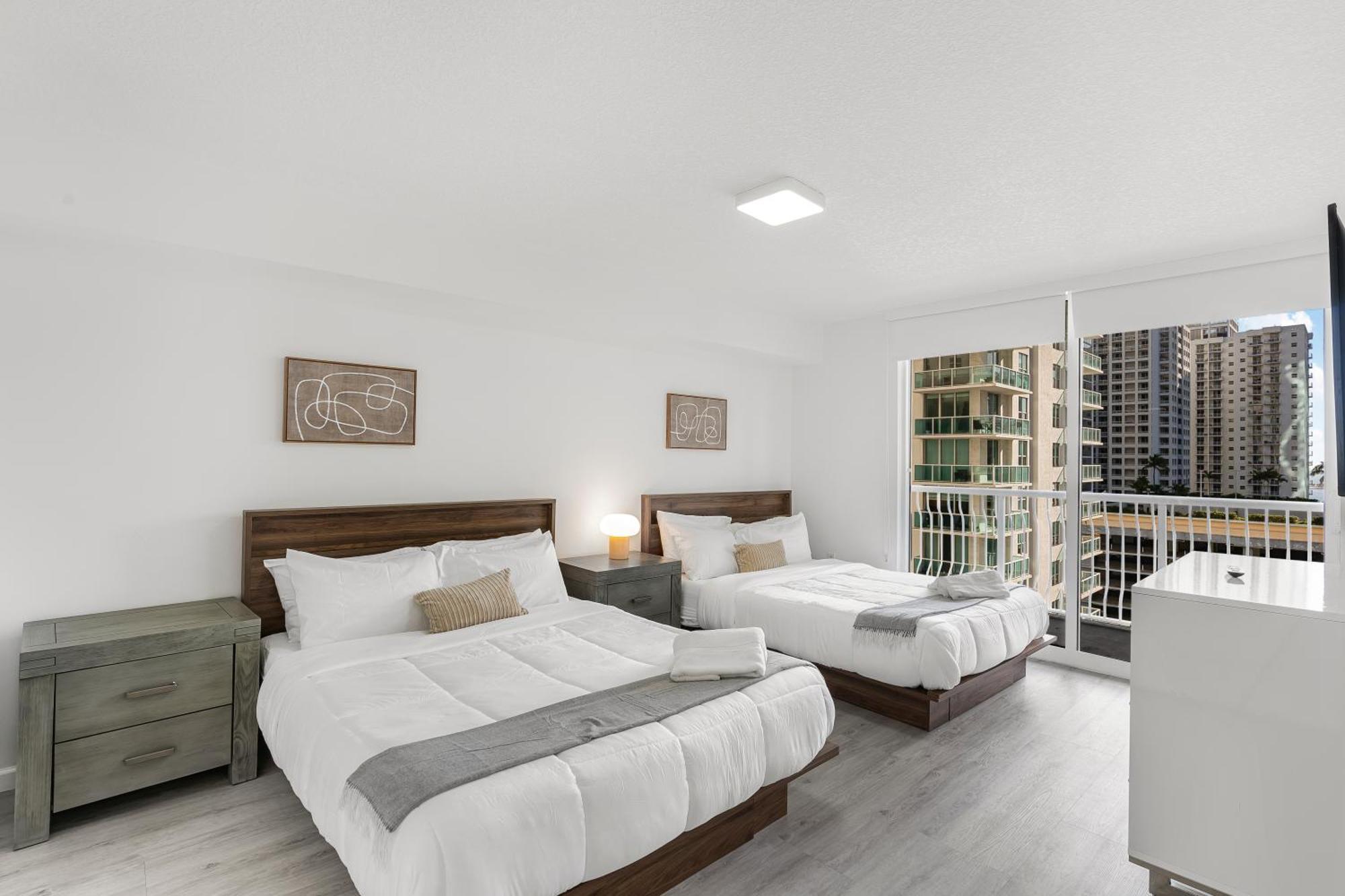 Stylish Brickell With Stunning Views & Premier Amenities