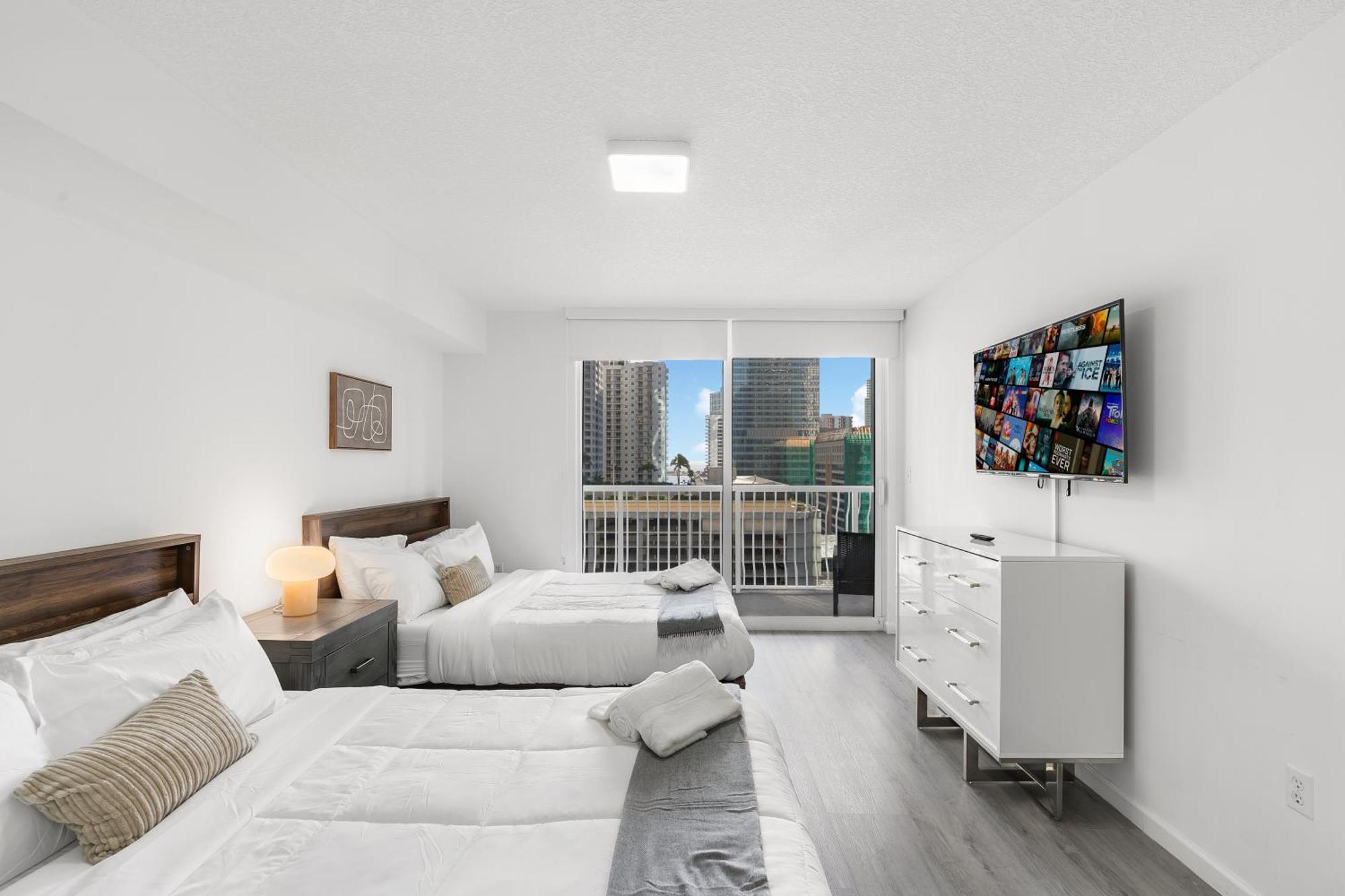 Stylish Brickell With Stunning Views & Premier Amenities Apartment